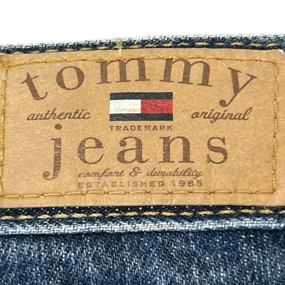 Tommy Hilfiger Vintage Bootcut Raw Hem Low Rise Jean Denim Flag Logo Size 28" - Picture 7 of 8
